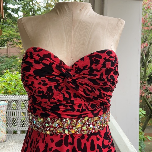 Jovan Red Leopard Jeweled Prom Gala Gown Floor Length 8 - Picture 4 of 12